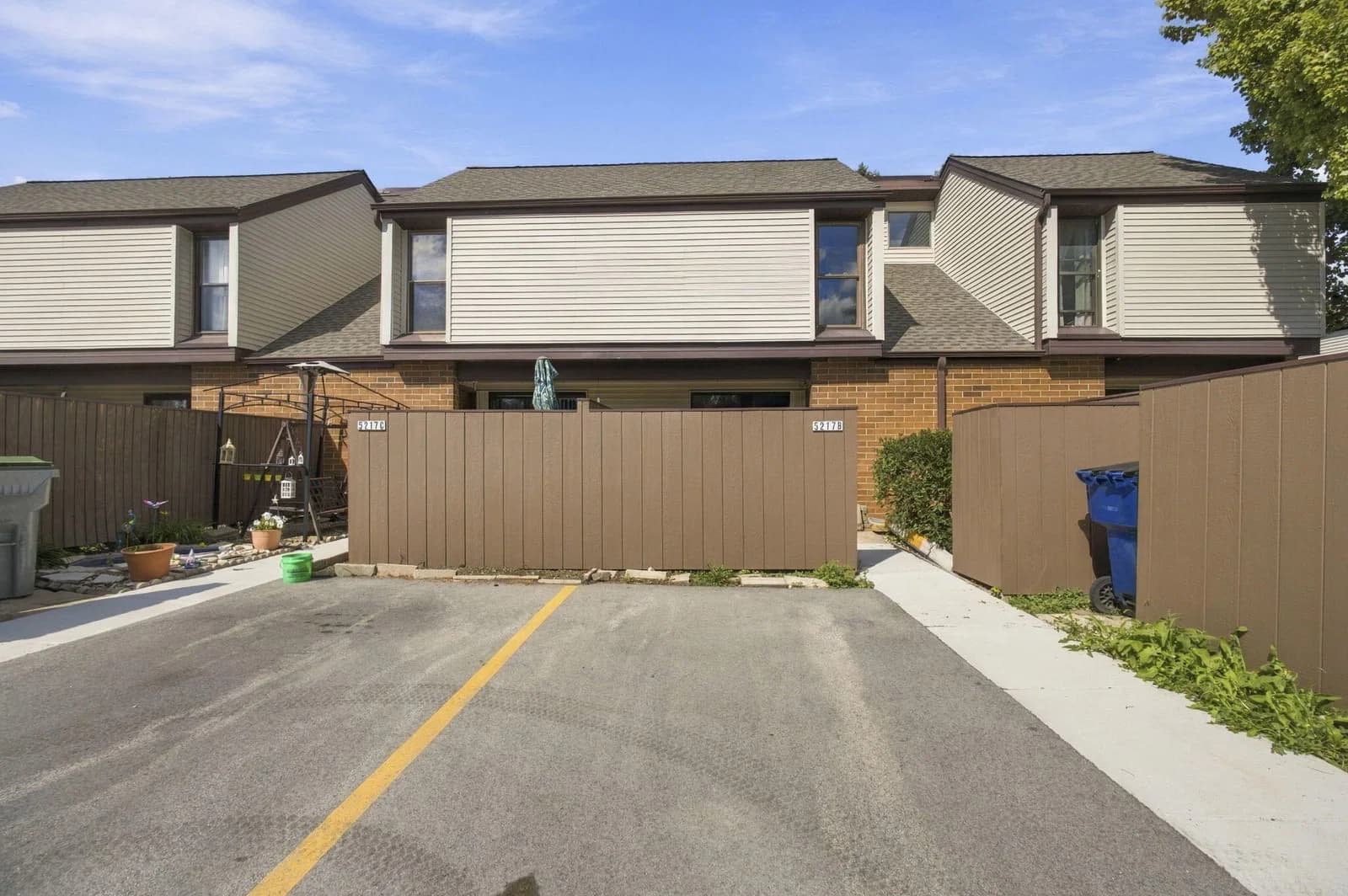 5217 13th St, Milwaukee, WI 53221