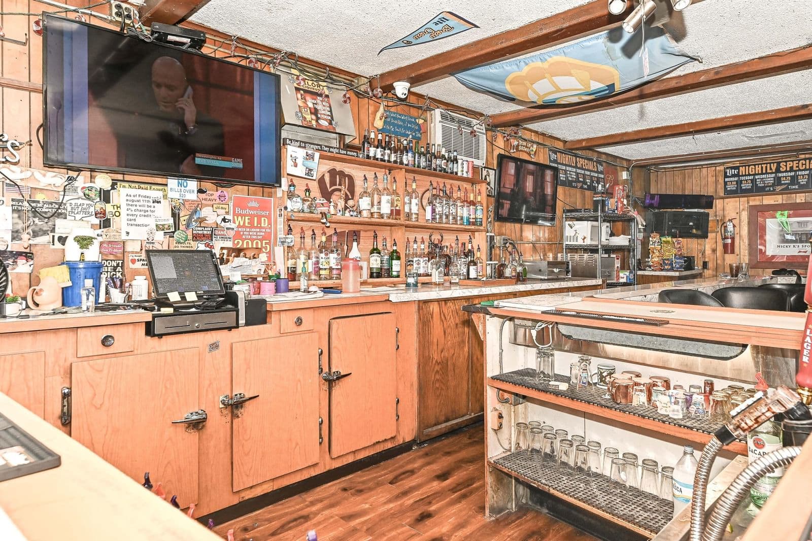 5444 27th St, Milwaukee, WI 53221 3