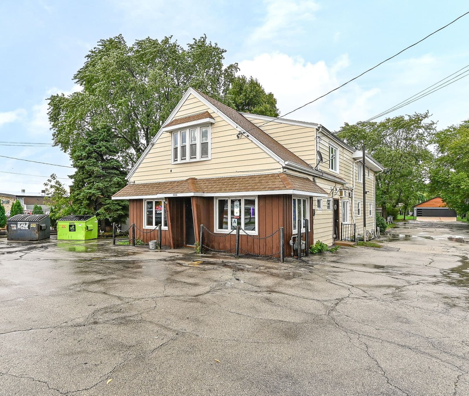 5444 27th St, Milwaukee, WI 53221