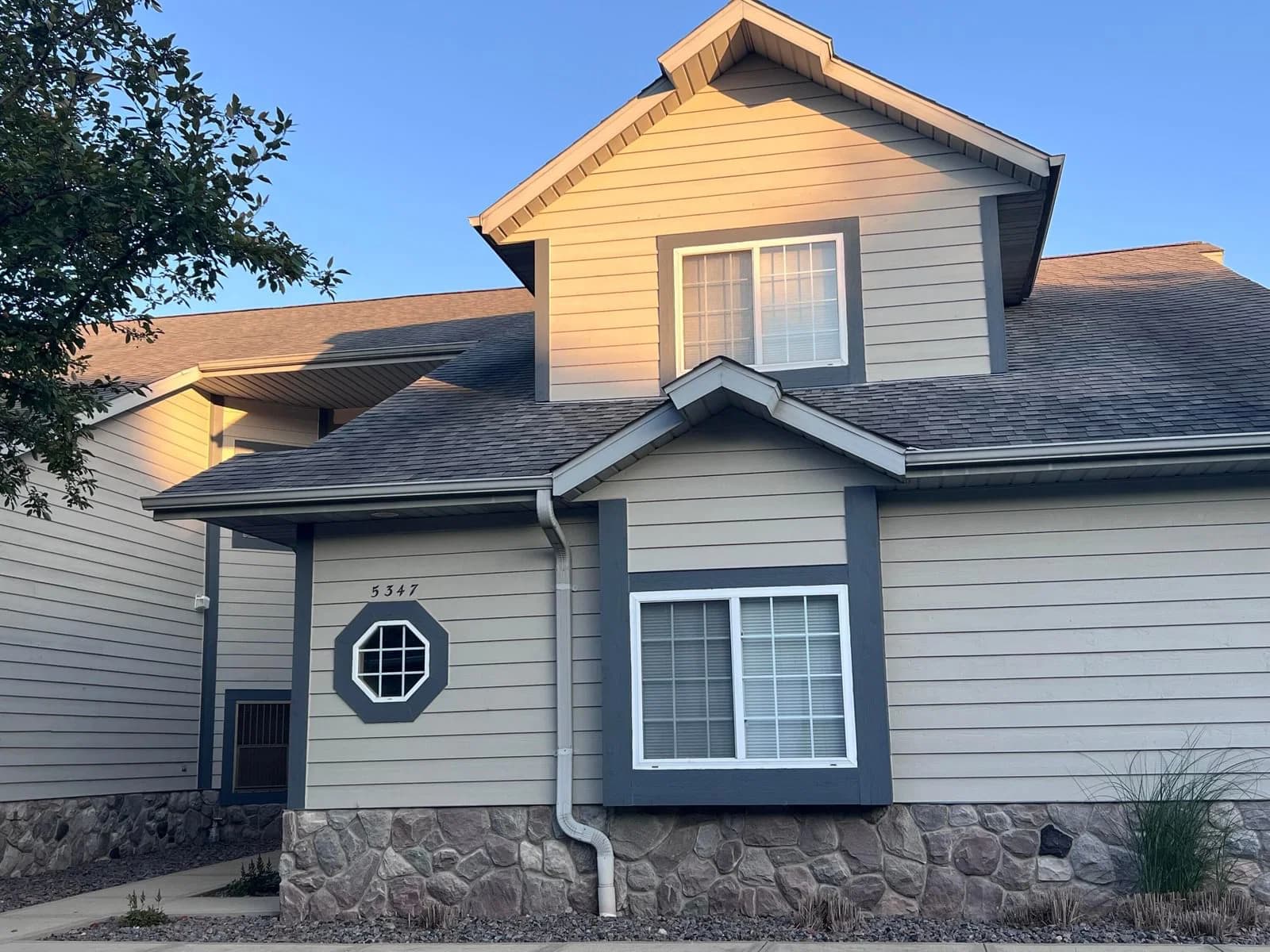 5347 Hidden Dr, Greenfield, WI 53221 3
