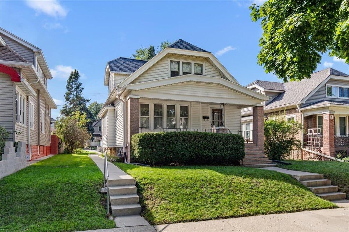 3151 10th St, Milwaukee, WI 53215