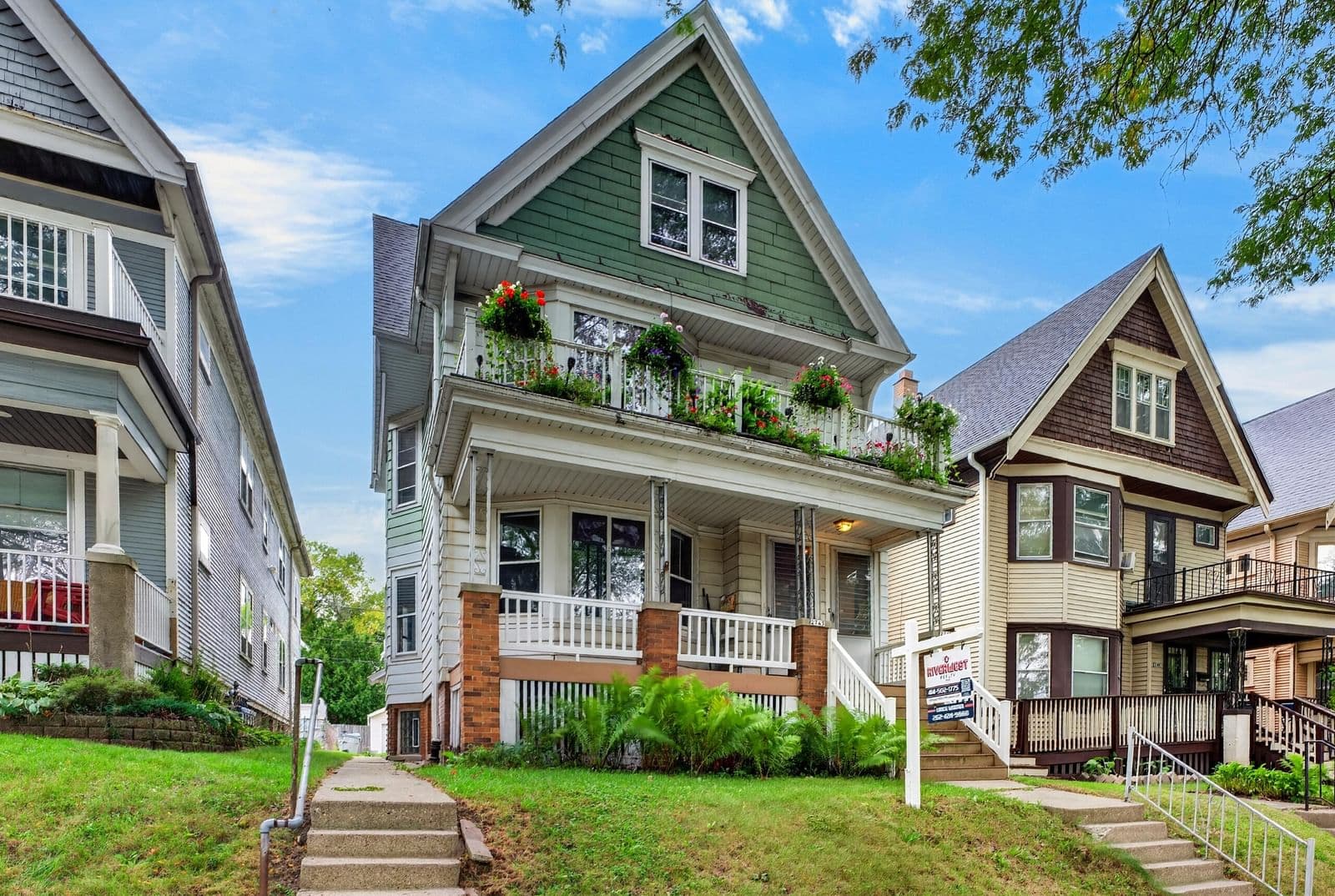 2745 Humboldt Blvd, Milwaukee, WI 53212 2