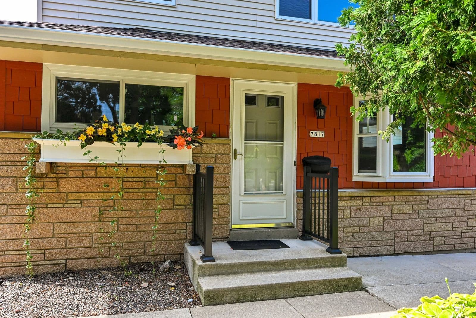 7817 Mt Vernon Ave, Milwaukee, WI 53213