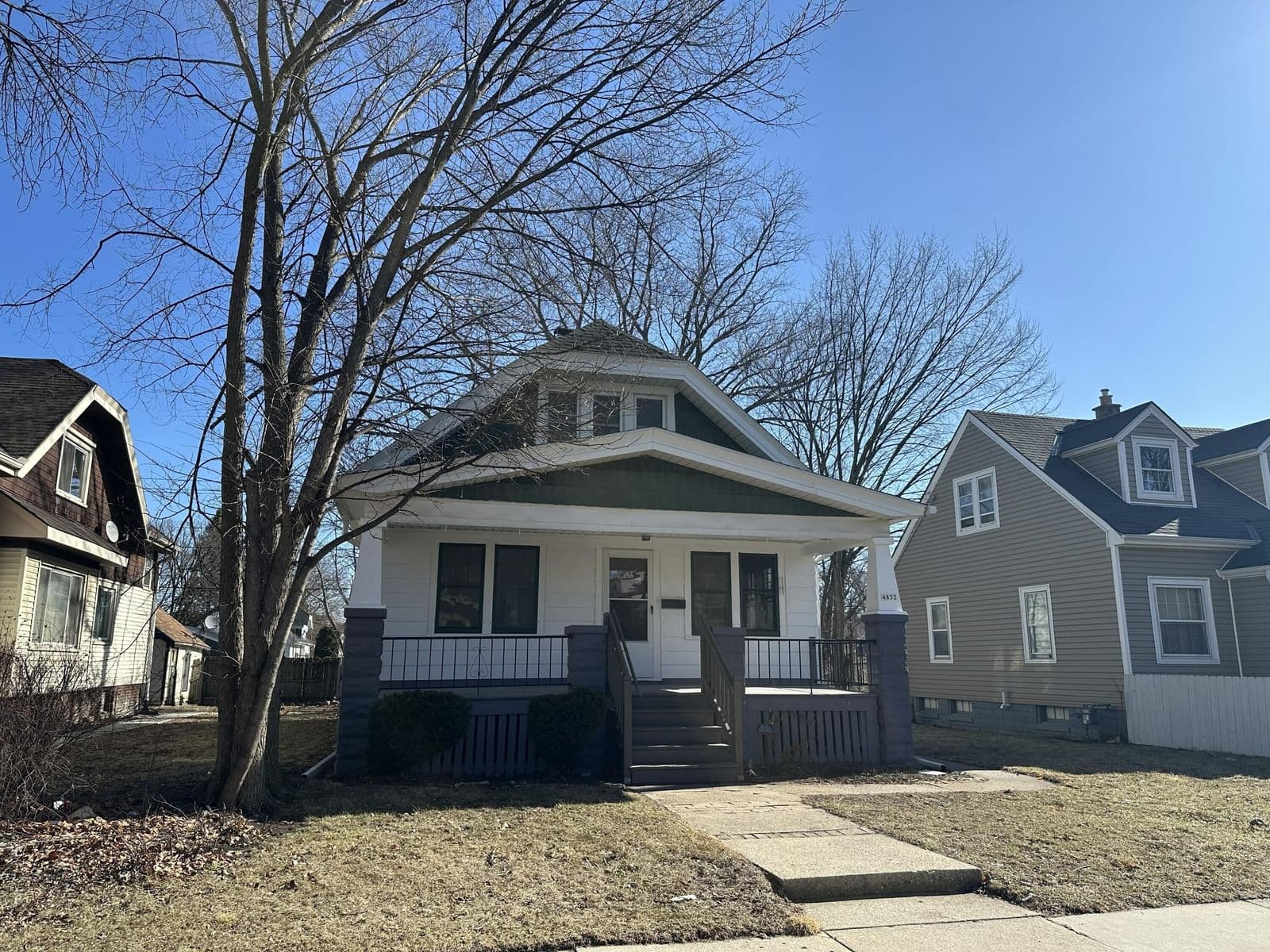 4852 37th St, Milwaukee, WI 53209