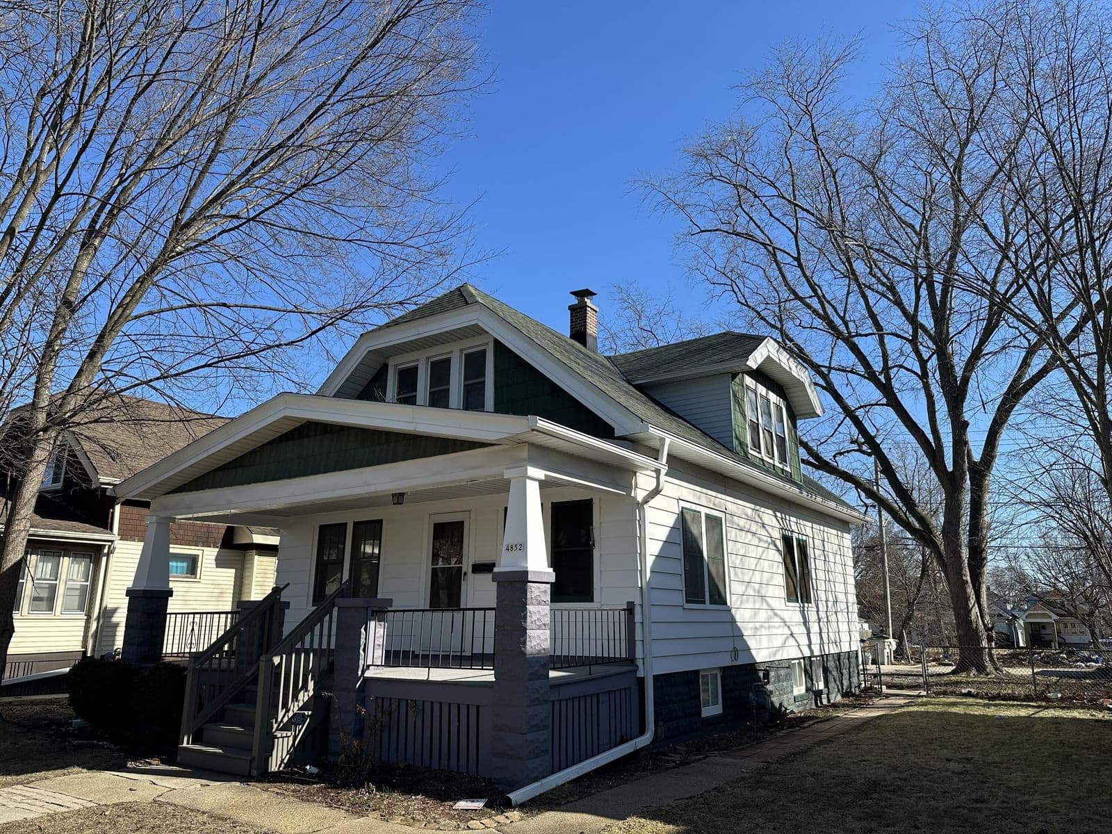 4852 37th St, Milwaukee, WI 53209 2