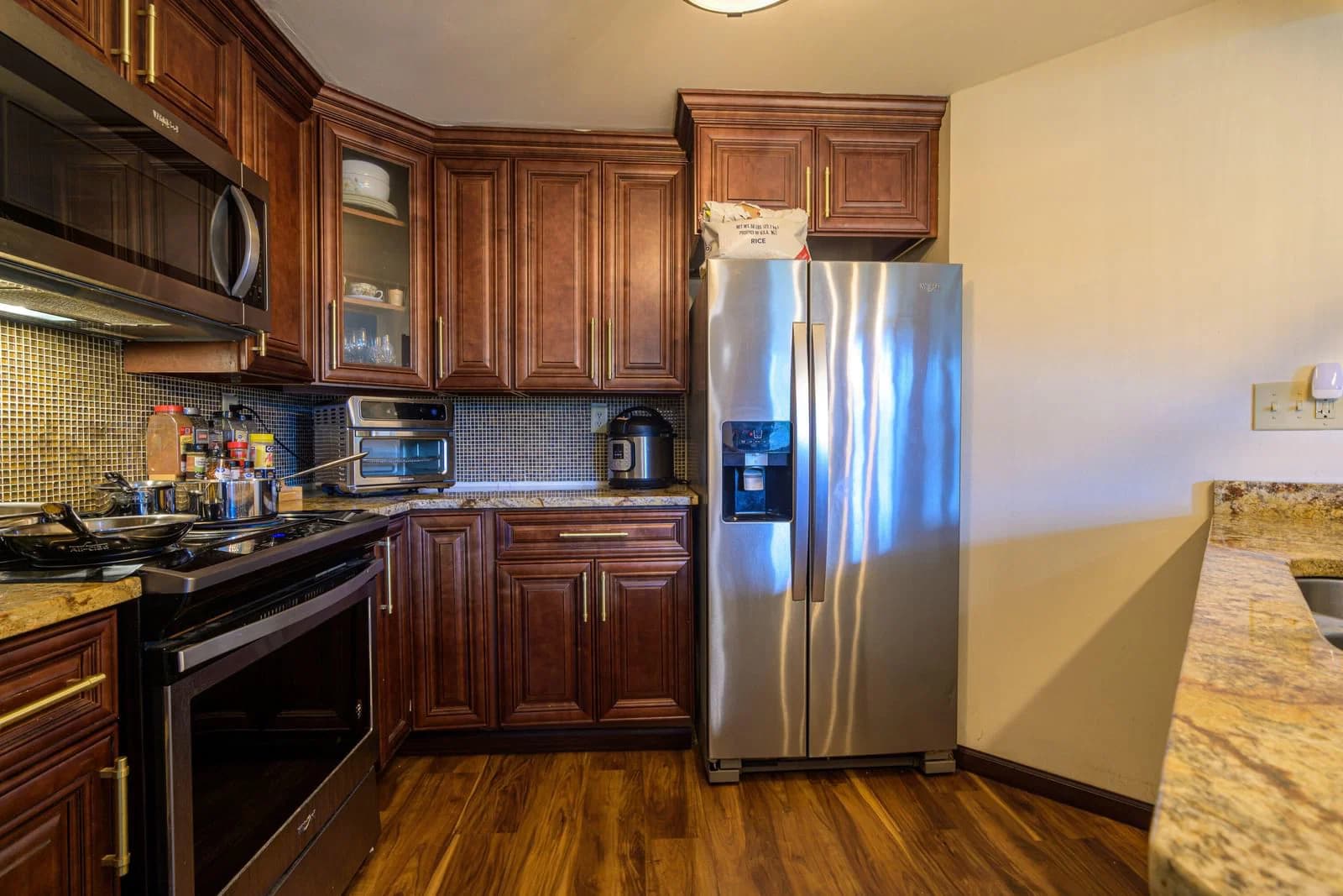 230 Drexel Ave, Oak Creek, WI 53154 3
