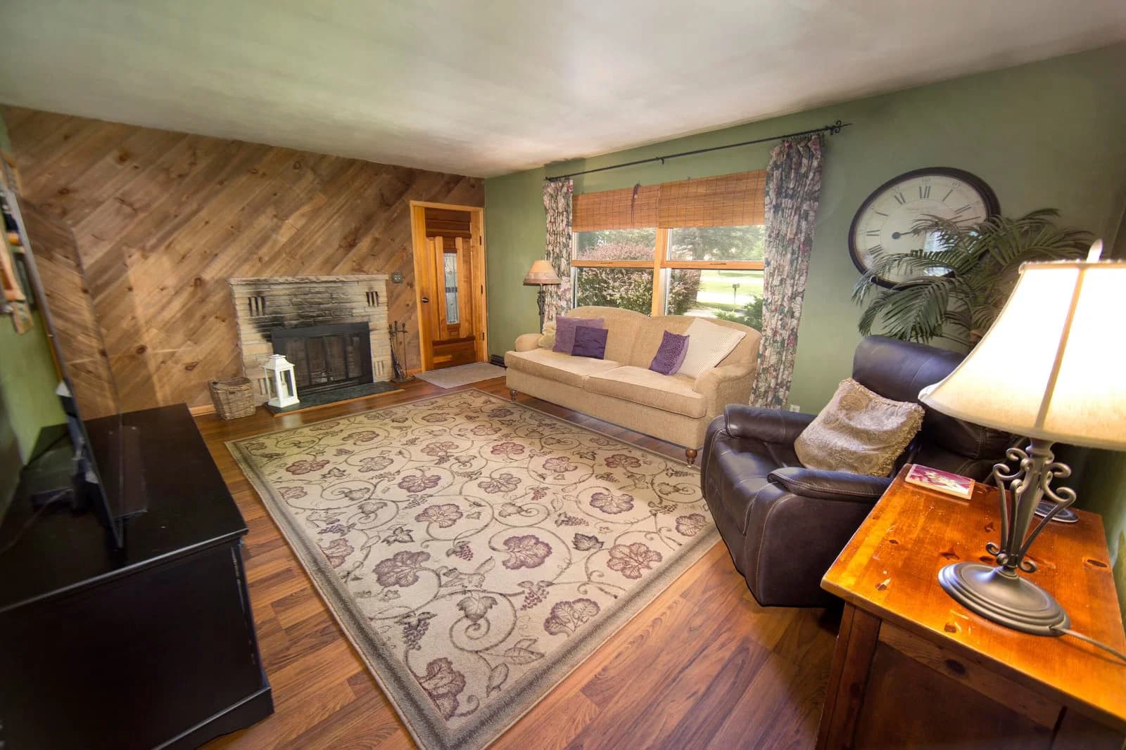 12205 Layton Ave, Greenfield, WI 53228 3