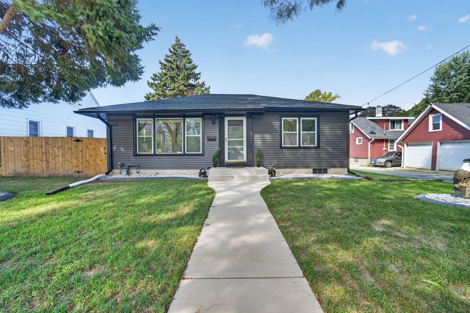 3049 31st St, Milwaukee, WI 53215 3