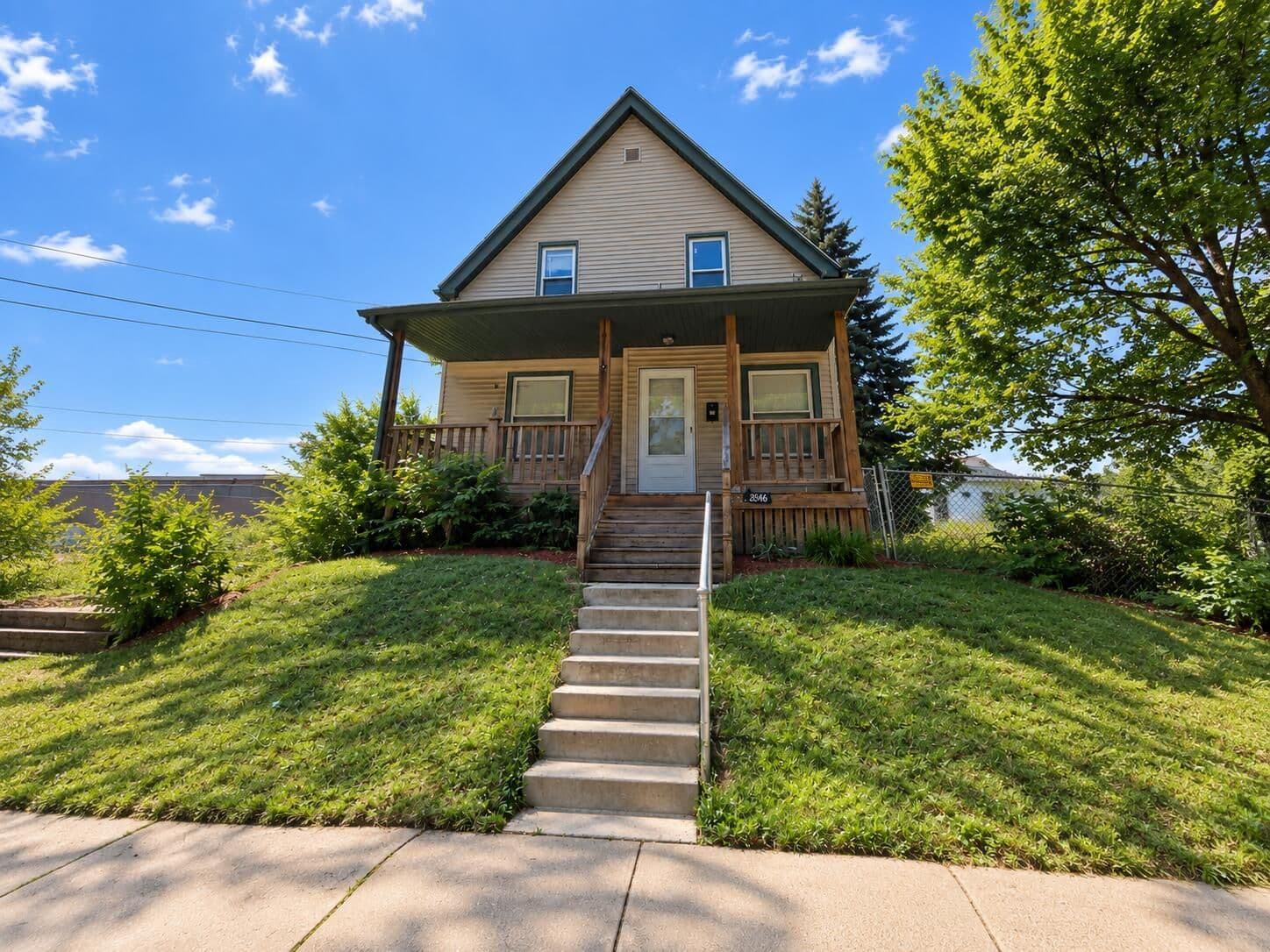 3545 26th St, Milwaukee, WI 53206