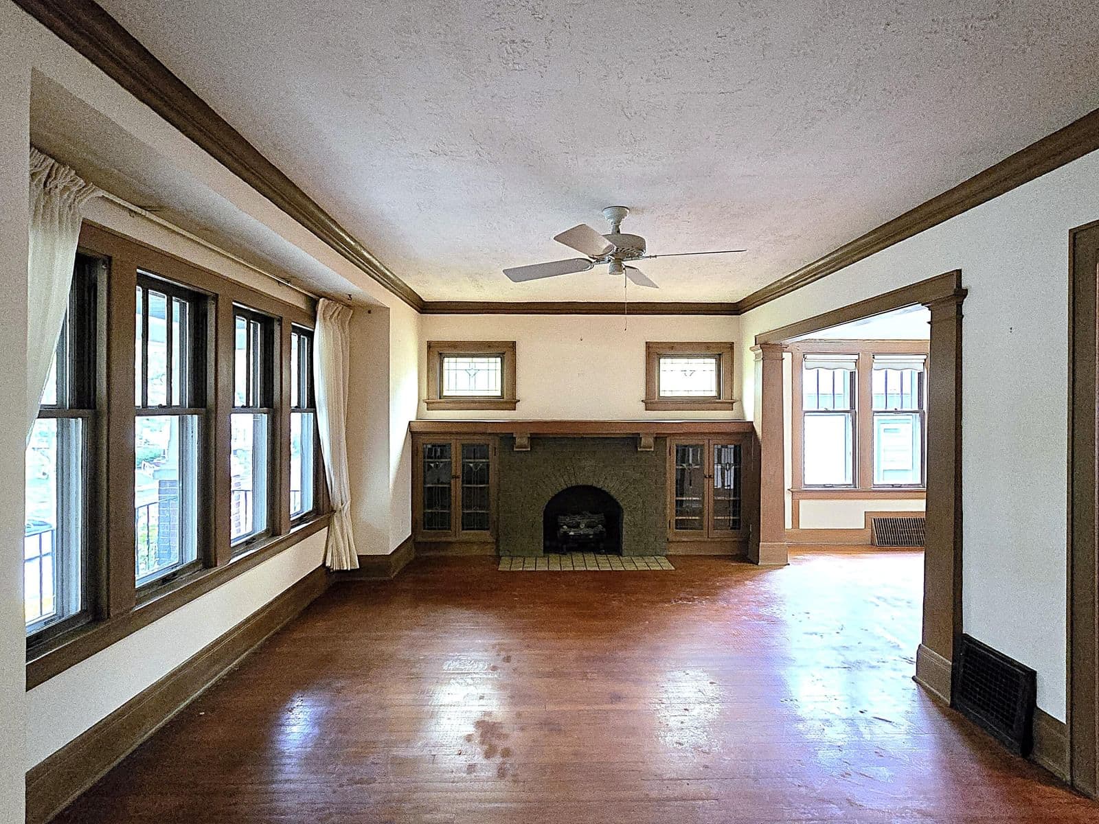 627 Russell Ave, Milwaukee, WI 53207 3