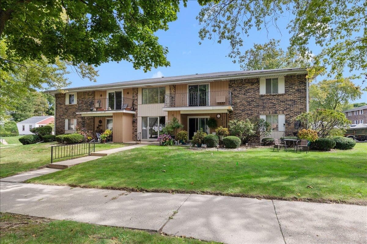 3408 Taylor Ave 5