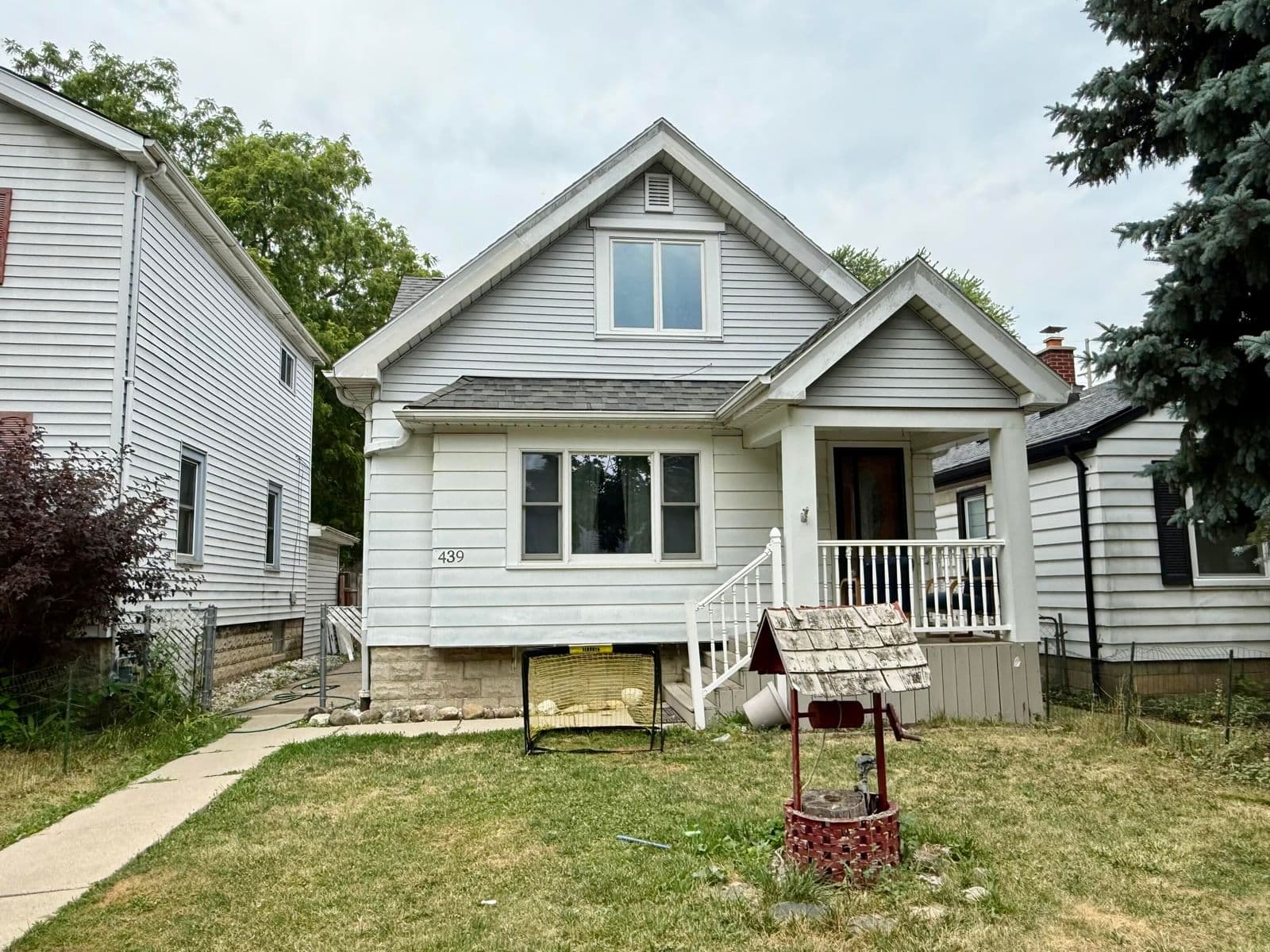 439 67th St, Milwaukee, WI 53214
