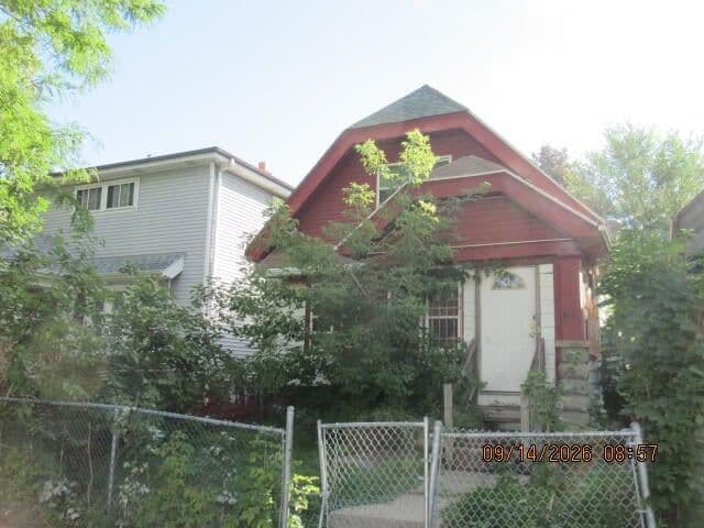 3716 26th St, Milwaukee, WI 53206