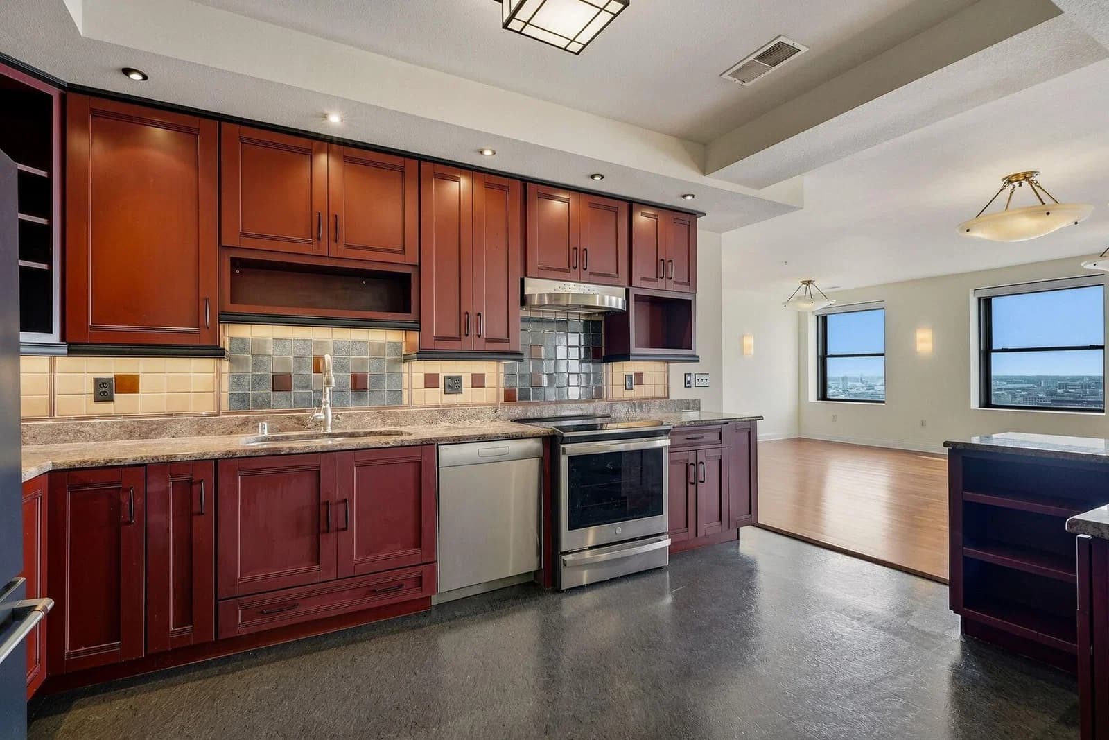 606 Wisconsin Ave, Milwaukee, WI 53203 3