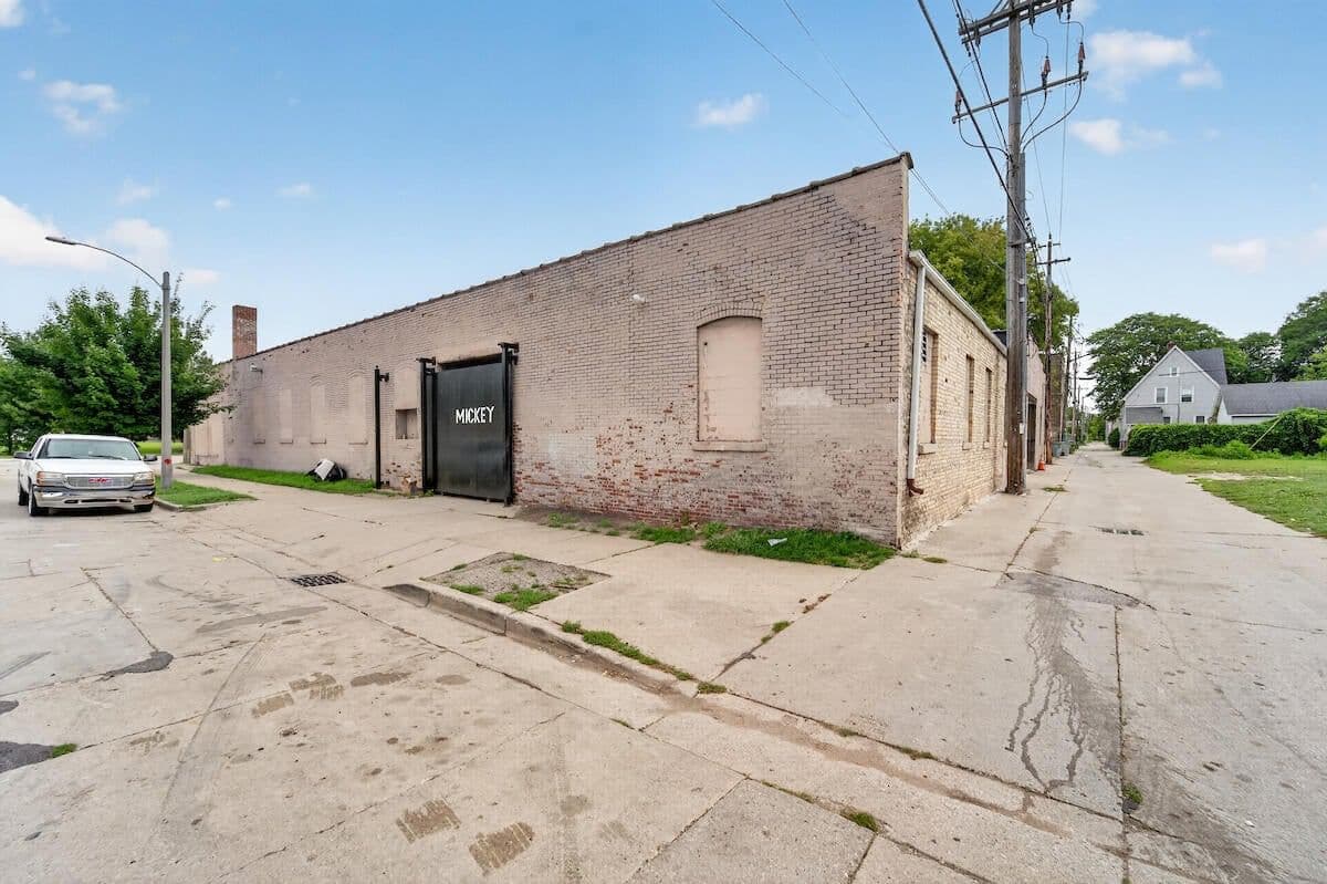 1829 Center St 4