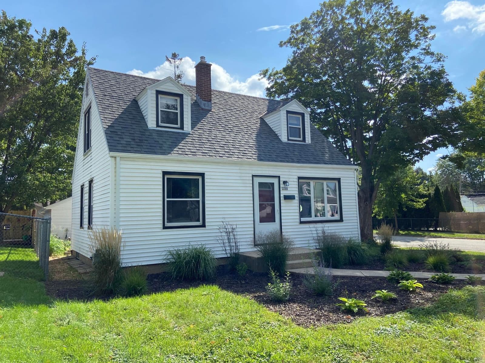 3700 99th St, Milwaukee, WI 53222