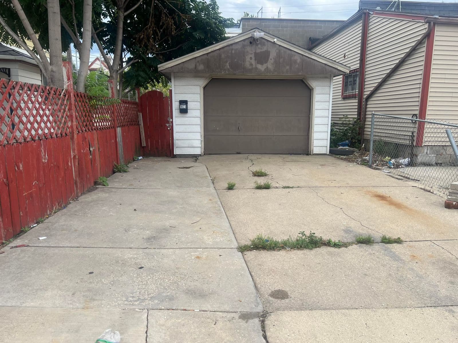 1023 Greenfield Ave, Milwaukee, WI 53204 2