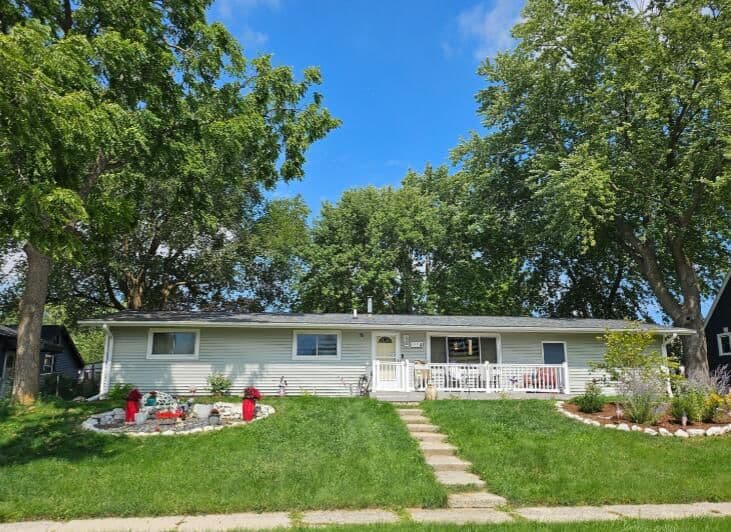 1224 Mackinac Ave, South Milwaukee, WI 53172
