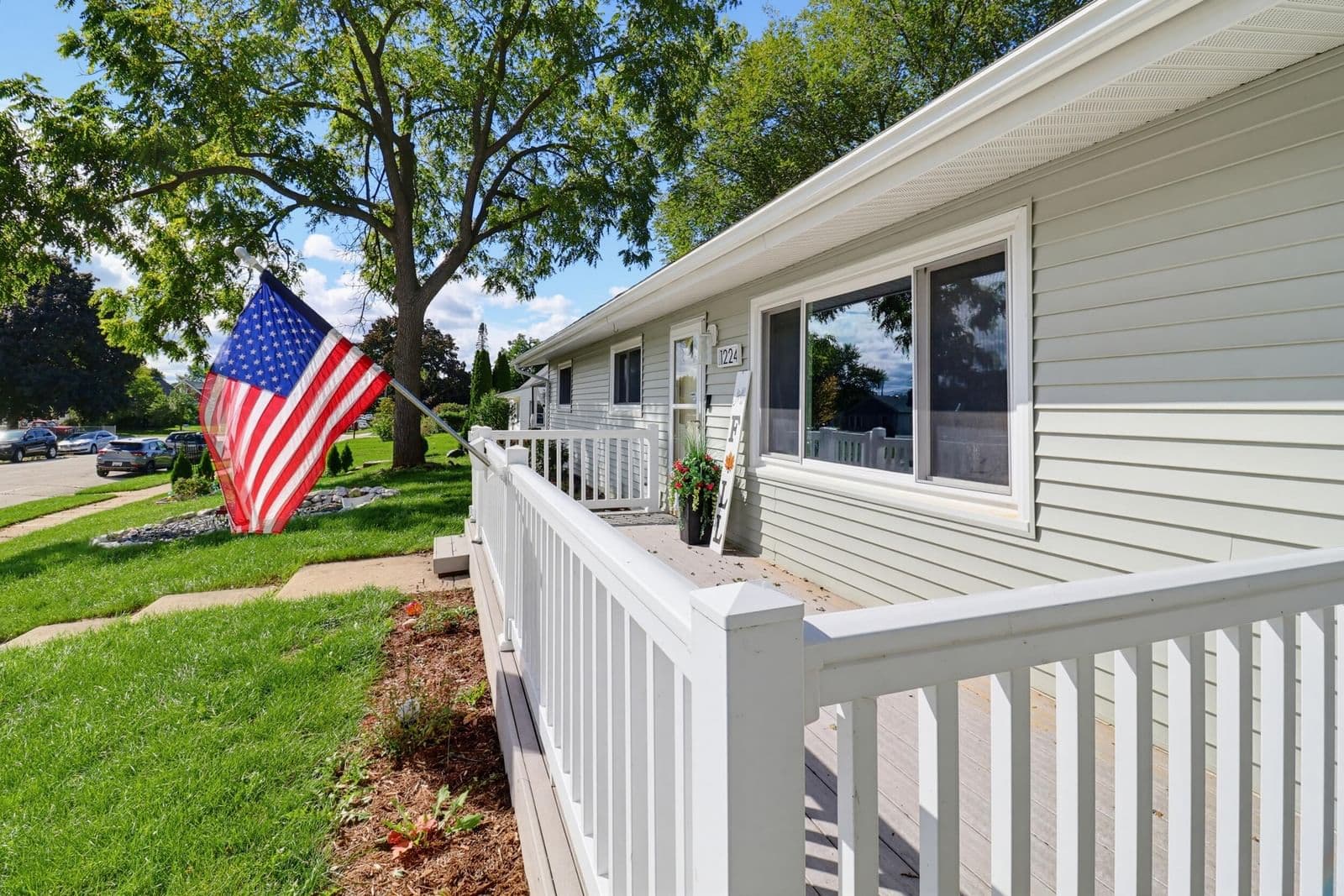1224 Mackinac Ave, South Milwaukee, WI 53172 3