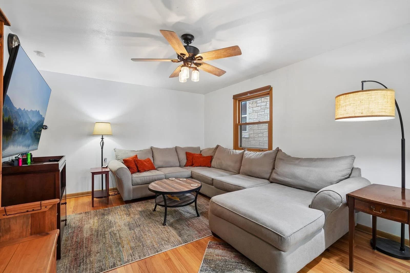 3760 Kansas Ave, Milwaukee, WI 53207 2