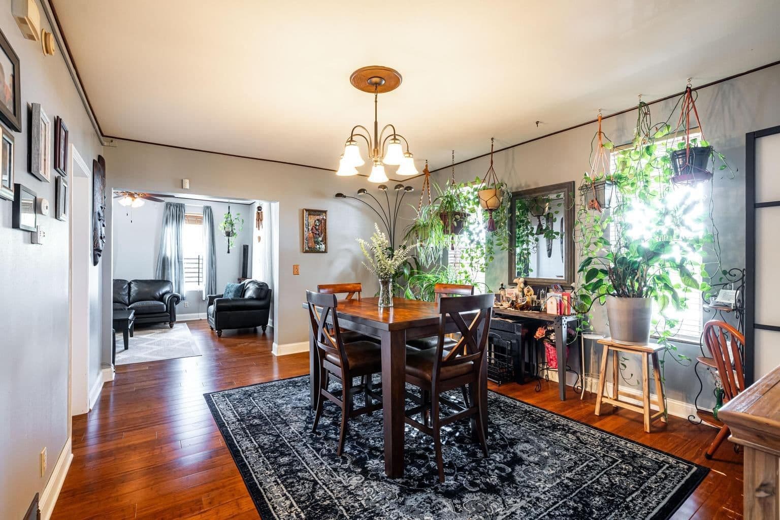201 36th St 5