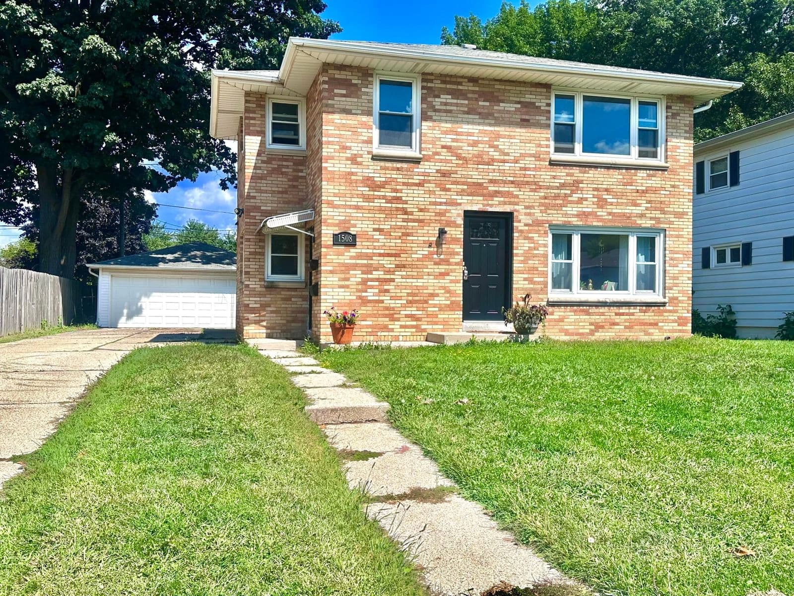 1508 Walnut St, South Milwaukee, WI 53172