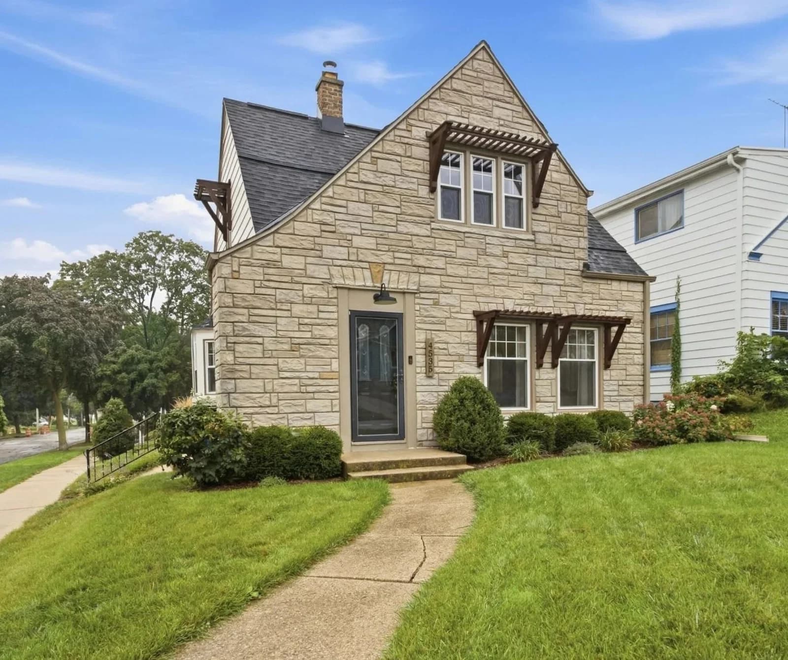 4535 Griffin Ave, Milwaukee, WI 53207