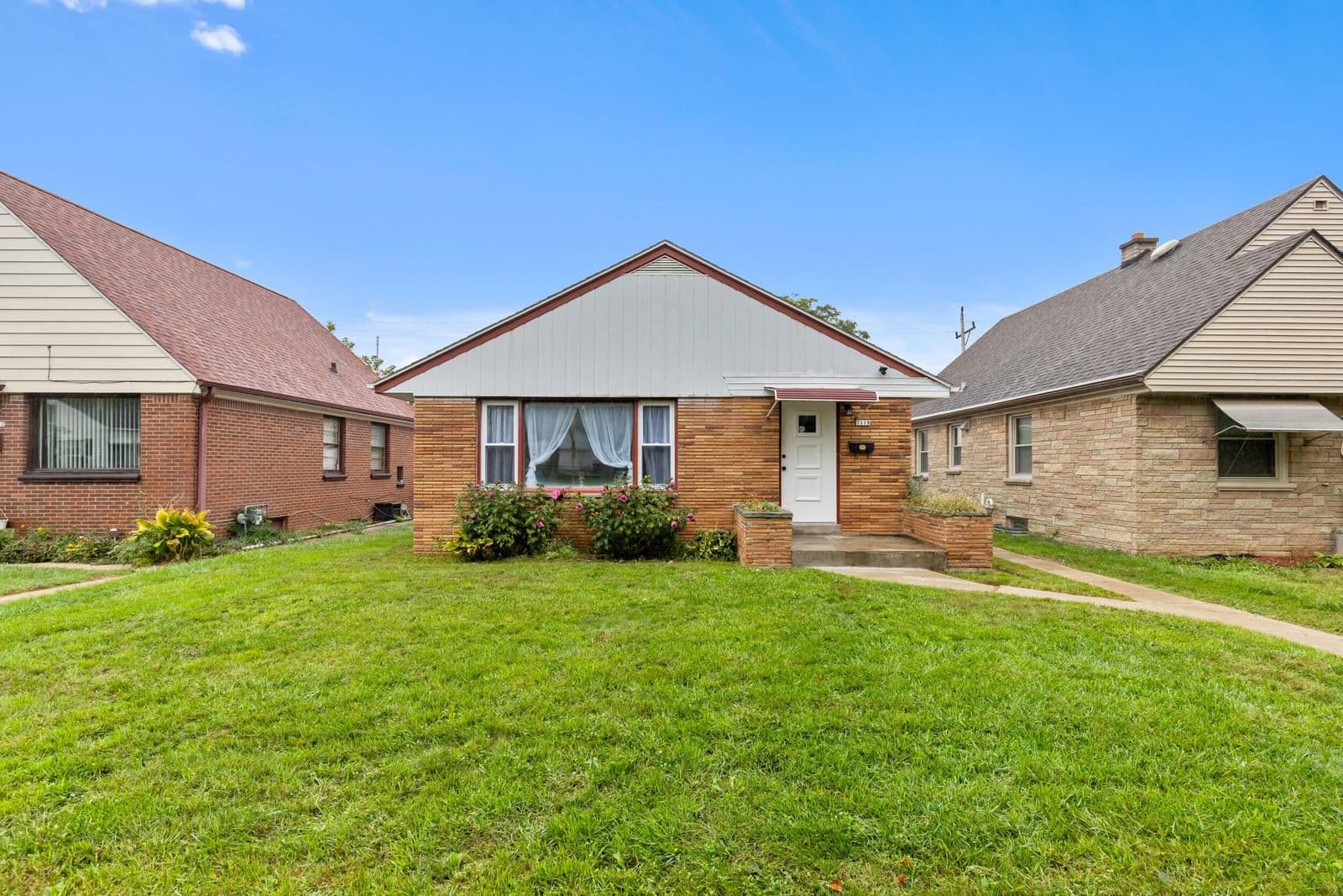 7118 Medford Ave, Milwaukee, WI 53218