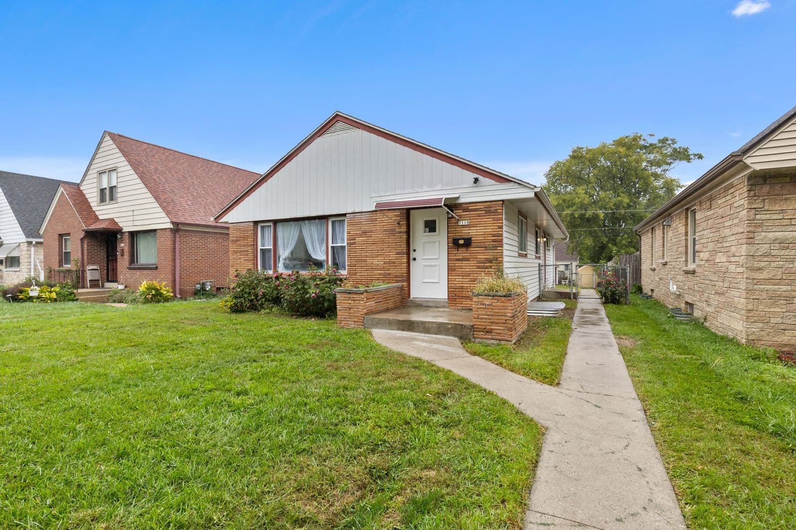 7118 Medford Ave, Milwaukee, WI 53218 2