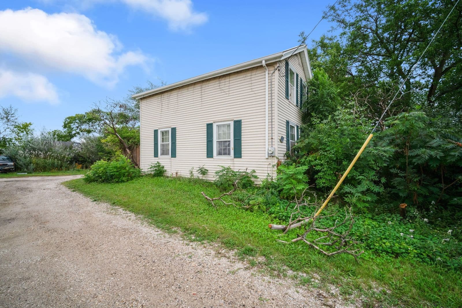 8738 Fond Du Lac Ave, Milwaukee, WI 53225