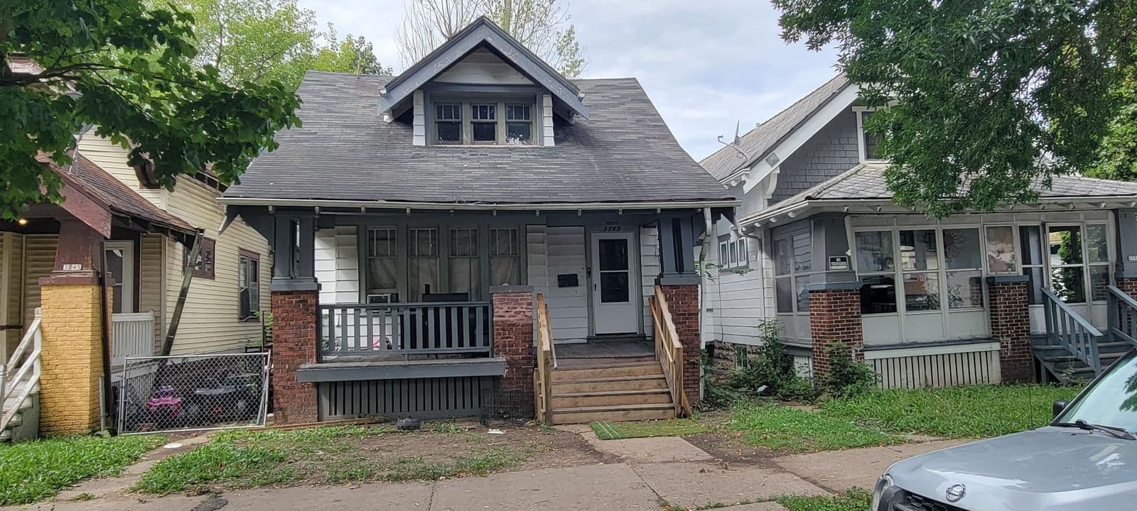 3749 14th St, Milwaukee, WI 53206