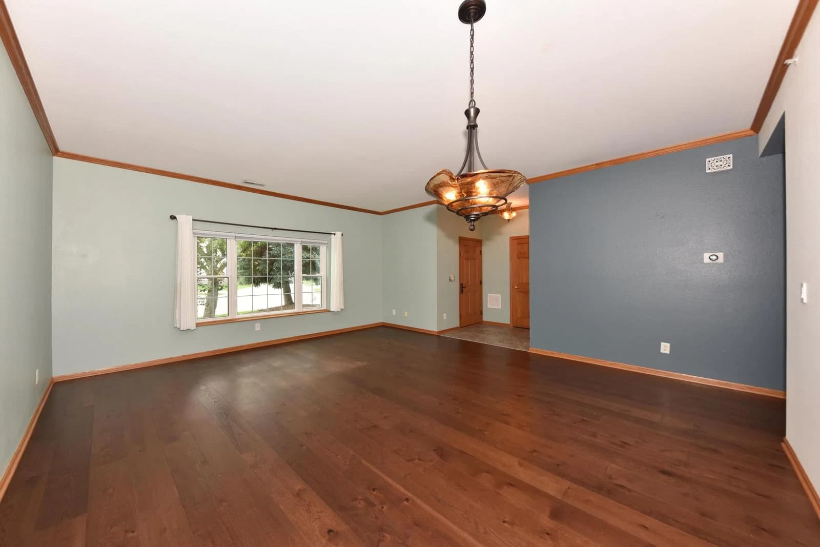 5339 Hidden Dr, Greenfield, WI 53221 3