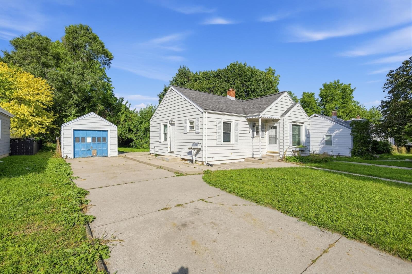 4913 74th St, Milwaukee, WI 53218