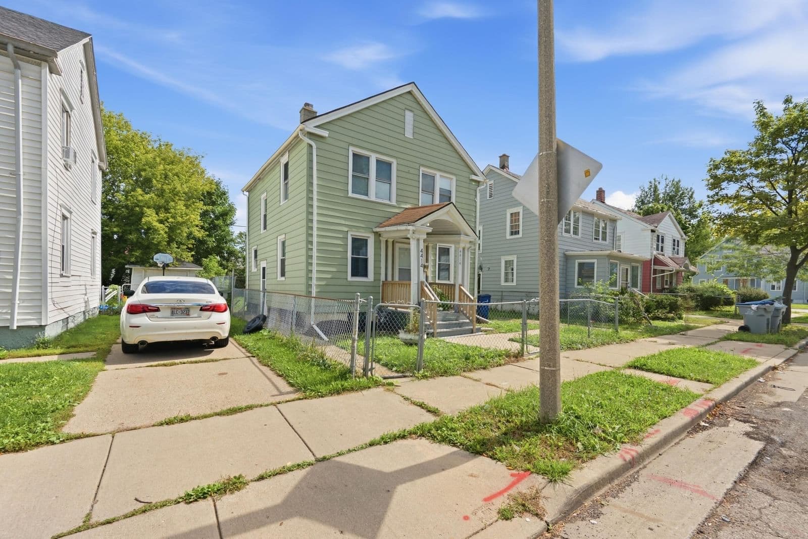 4414 25th St, Milwaukee, WI 53209 3