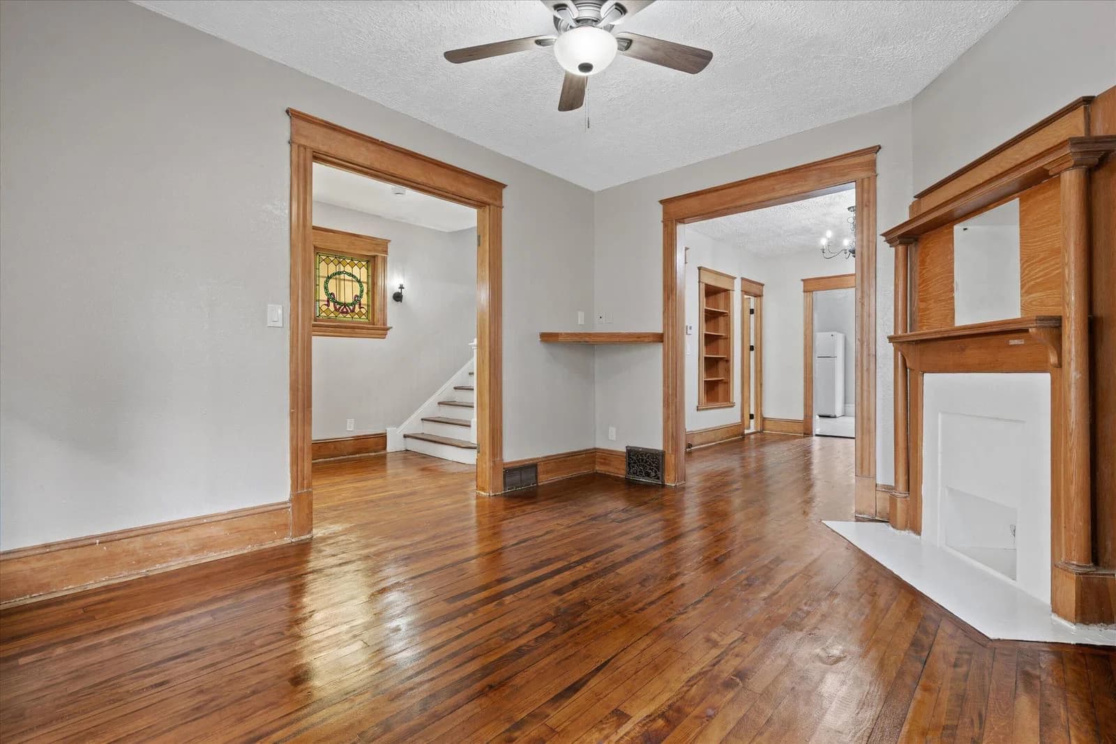1220 25th St 4