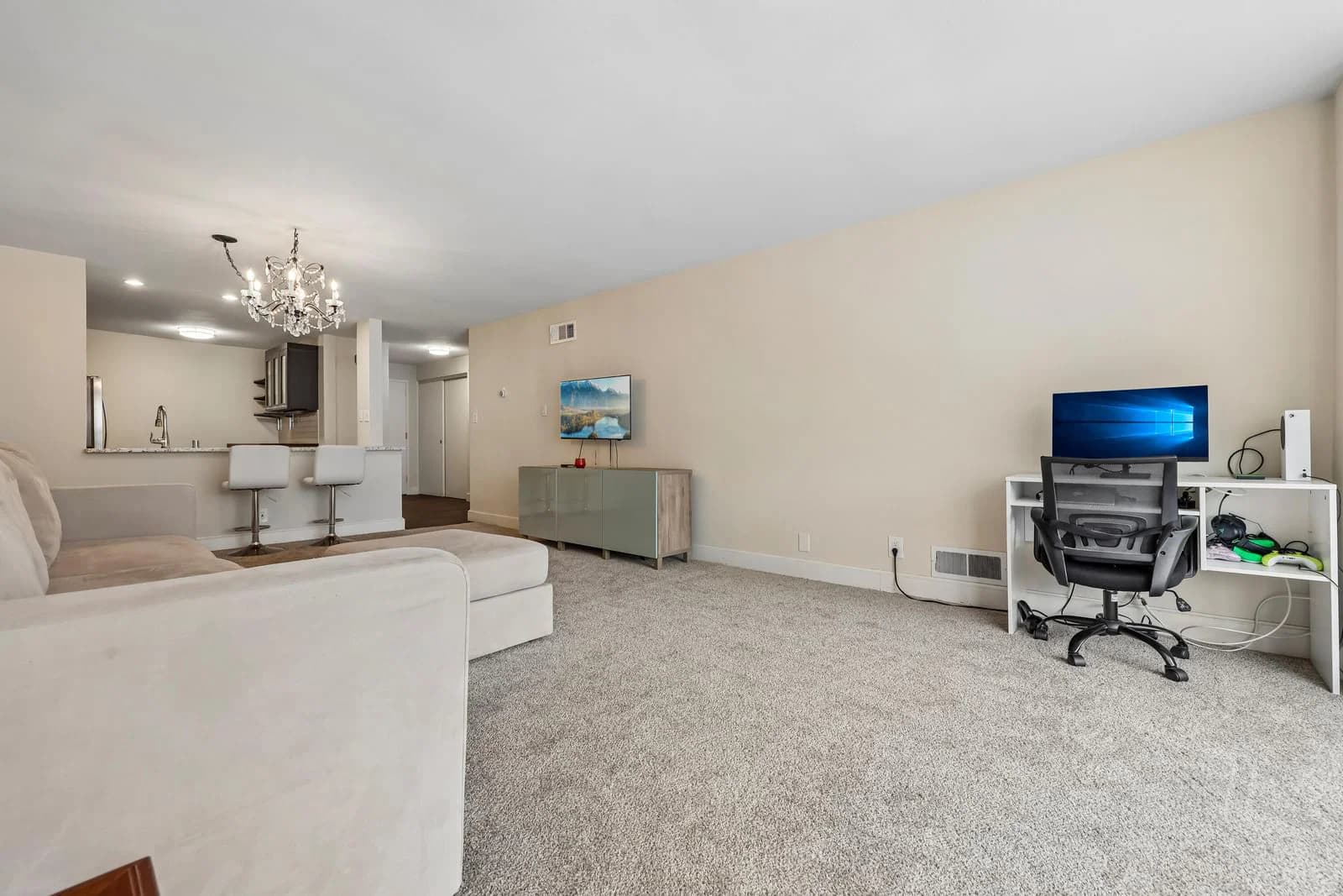 2525 Shore Dr 4
