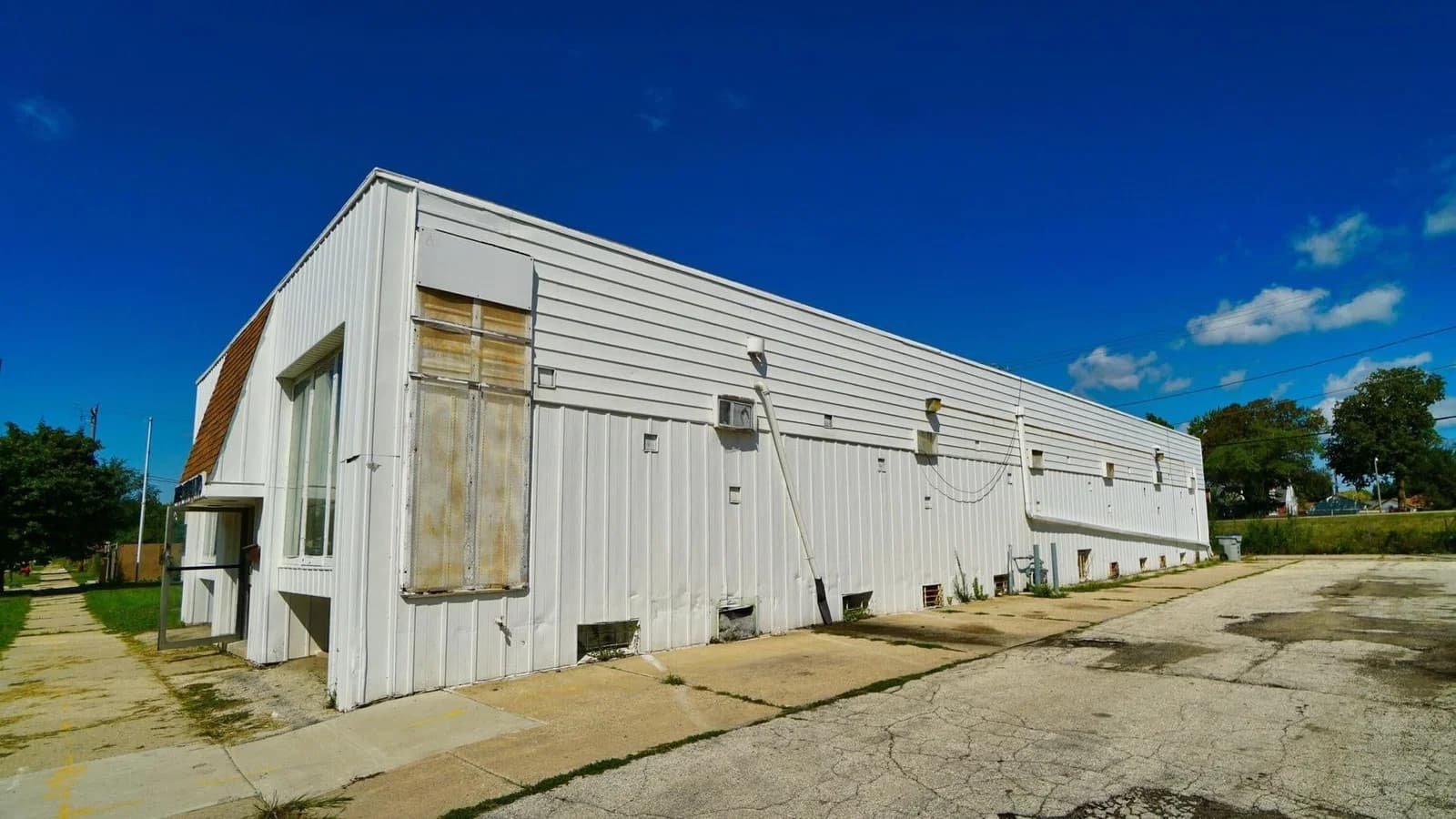 7212 Fond Du Lac Ave, Milwaukee, WI 53218 2
