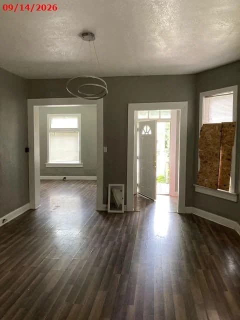 2247 41st St, Milwaukee, WI 53208 3