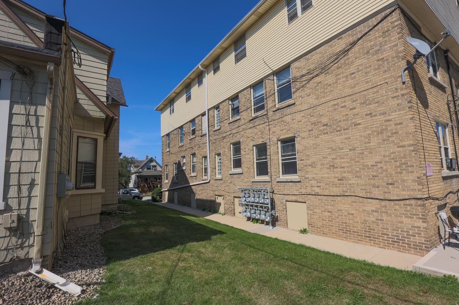 915 Minnesota Ave, South Milwaukee, WI 53172 2