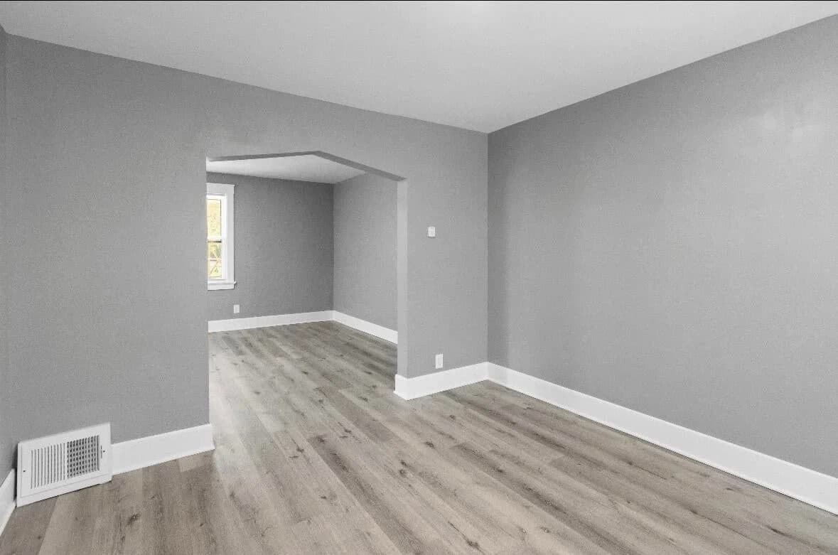 2465 Congress St, Milwaukee, WI 53209 2