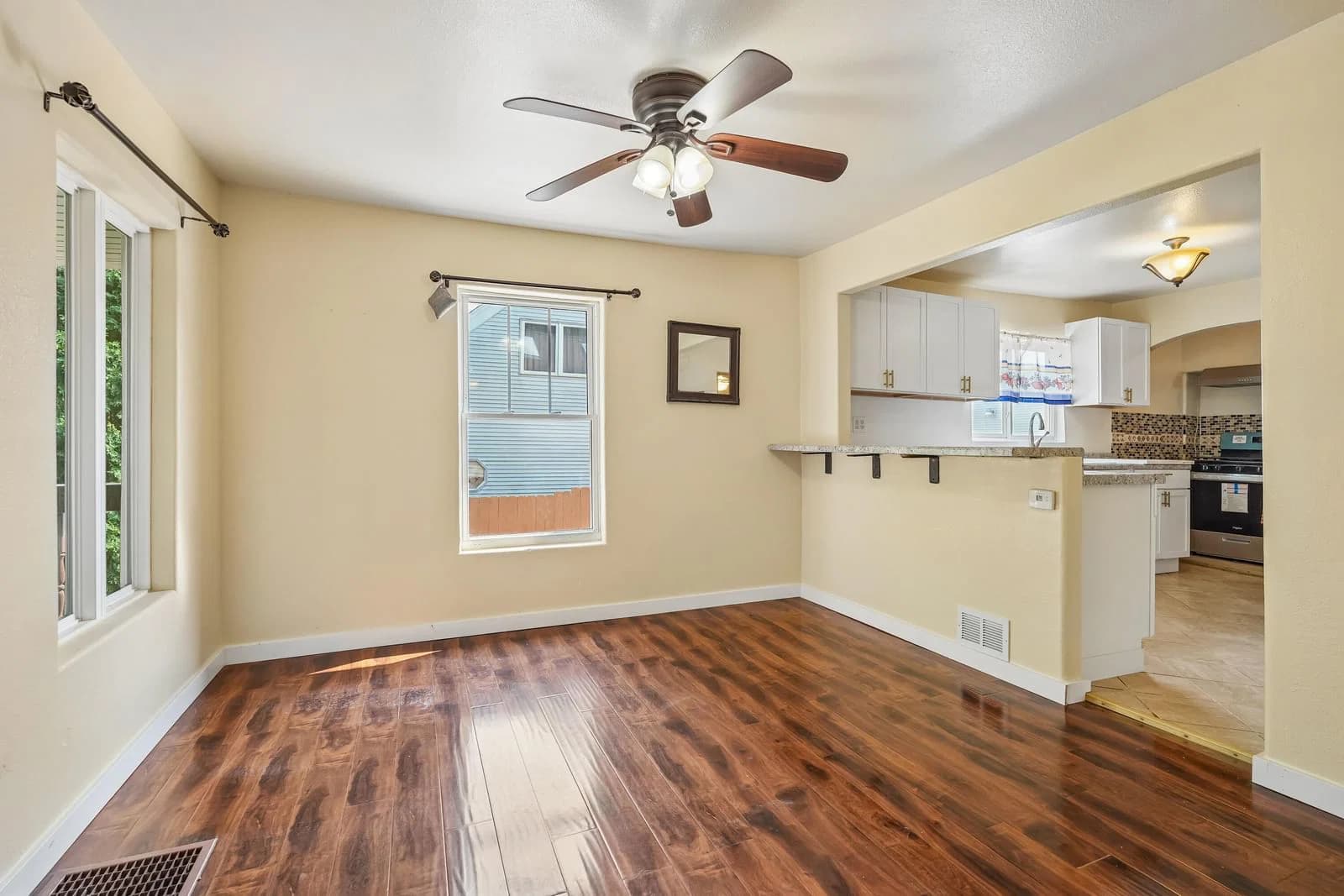 503 65th St, Milwaukee, WI 53214