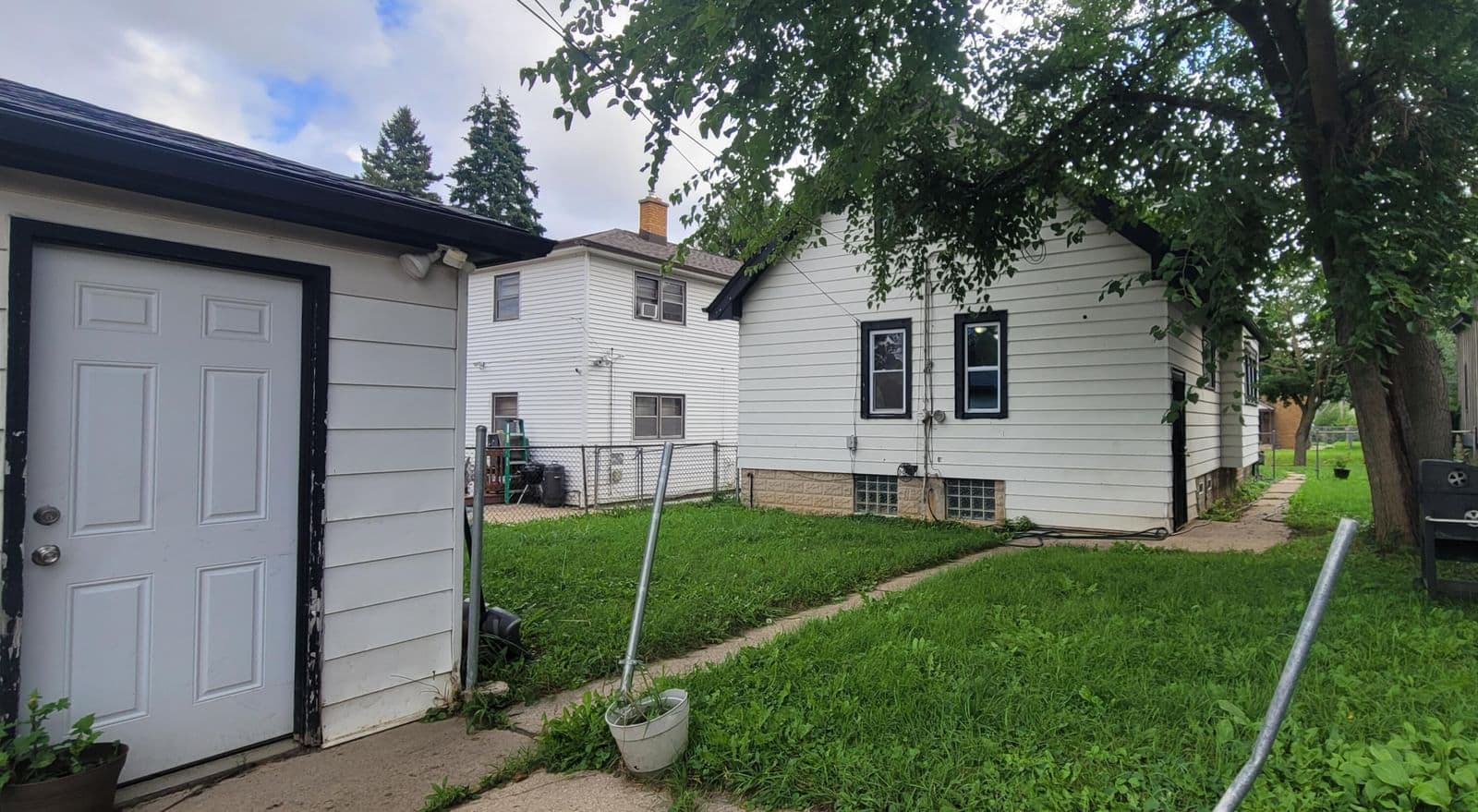 4343 17th St, Milwaukee, WI 53209 3