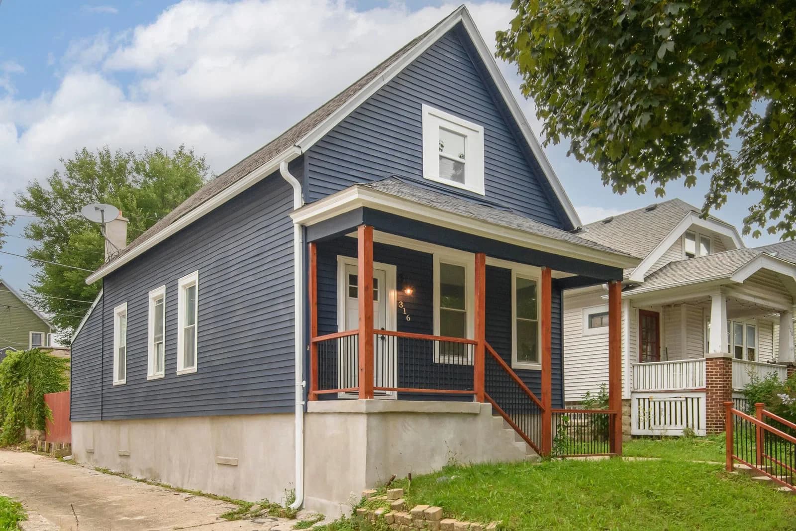316 Clarence St 4