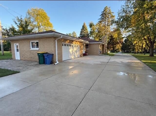 3472 Ryan Rd, Oak Creek, WI 53154 3