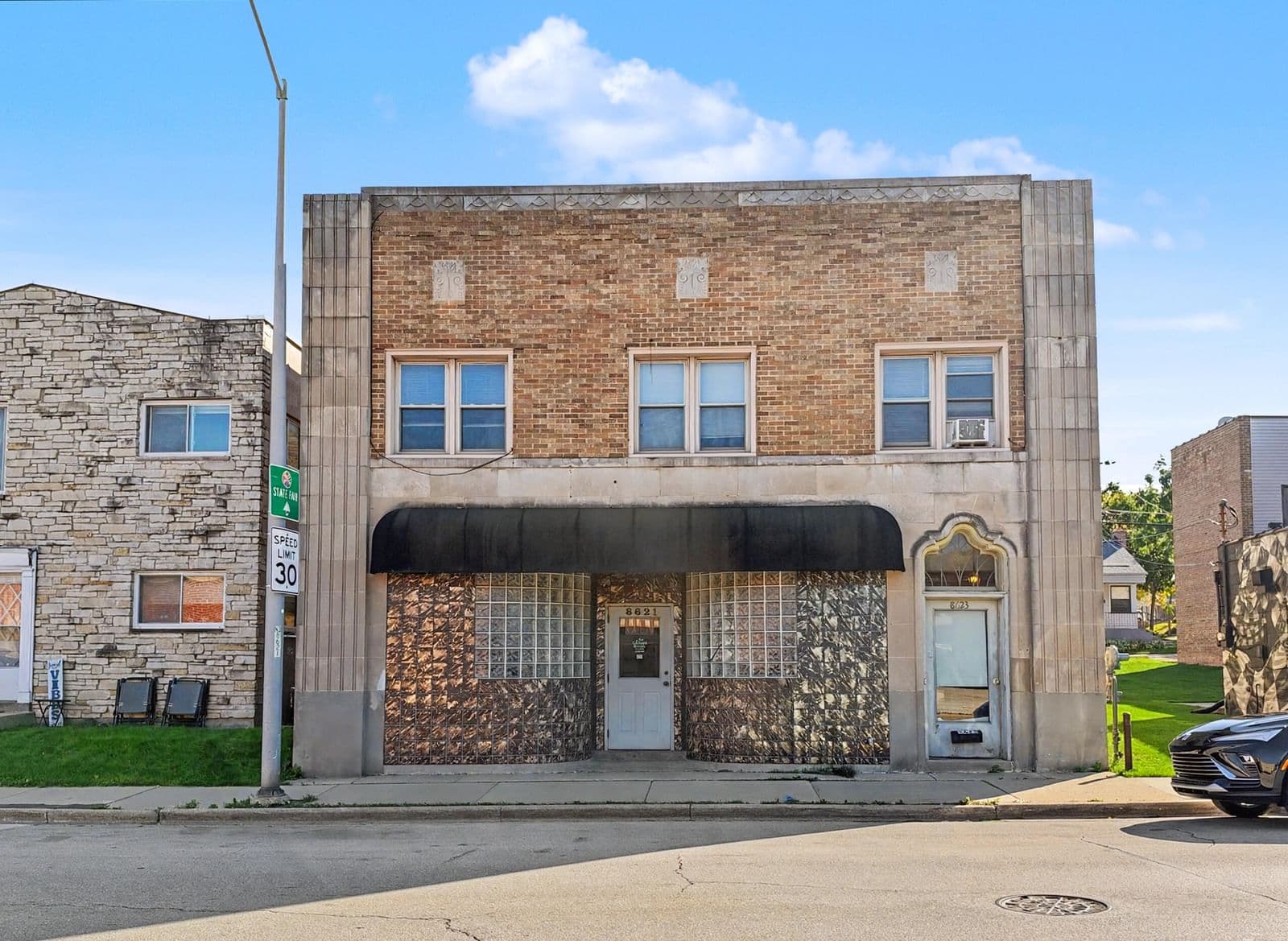 8621 Greenfield Ave, West Allis, WI 53214