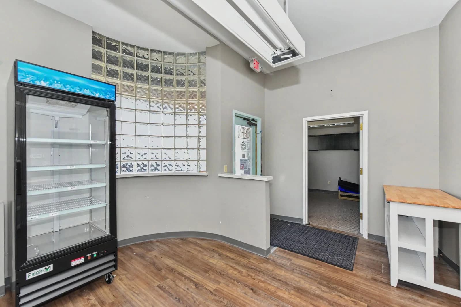 8621 Greenfield Ave, West Allis, WI 53214 2