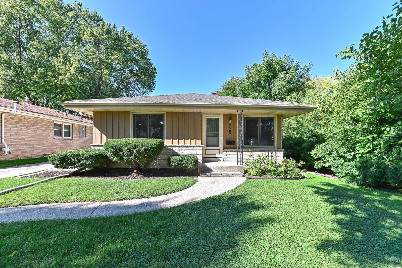 2403 94th St, West Allis, WI 53227 3