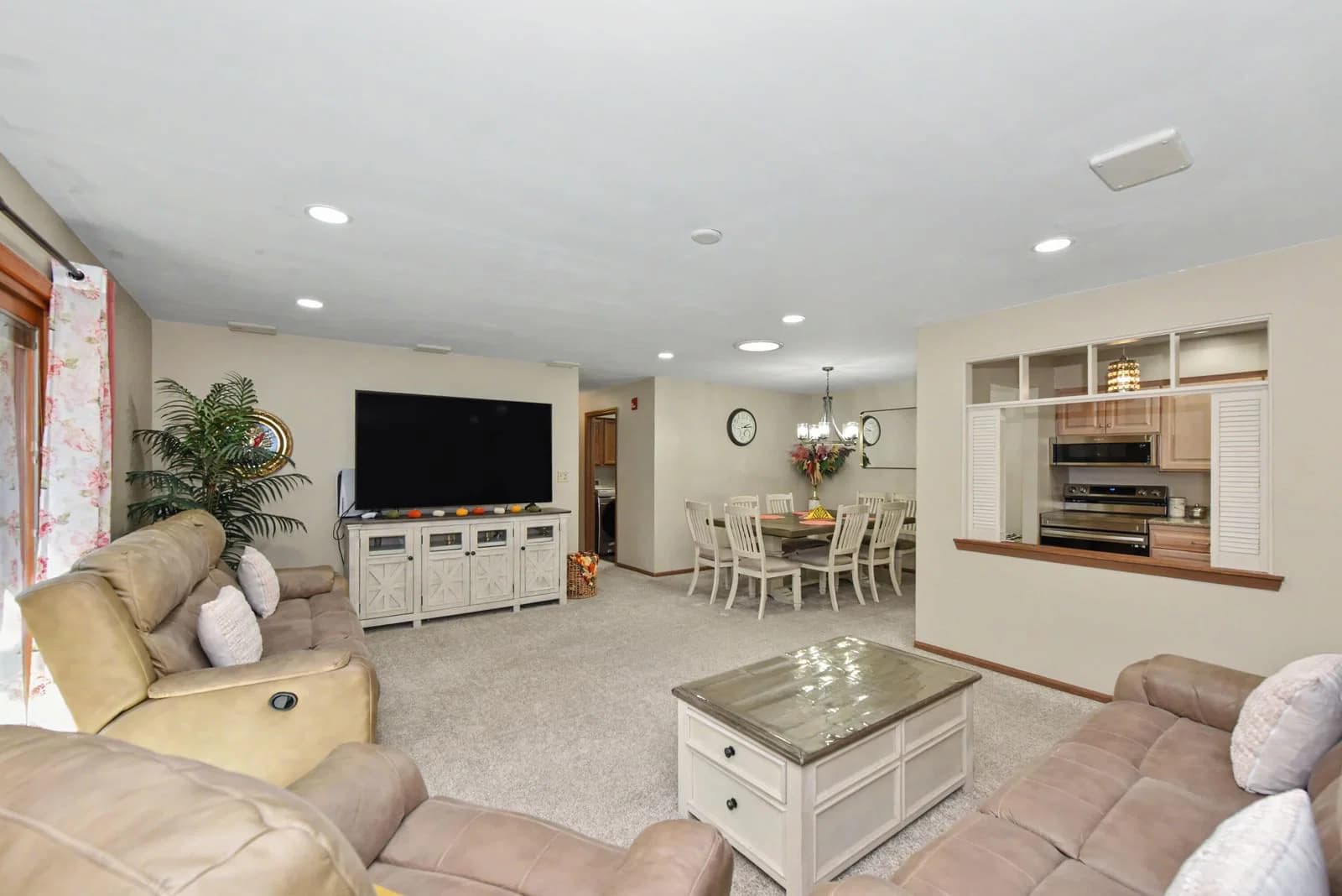 3732 Cold Spring Rd 4