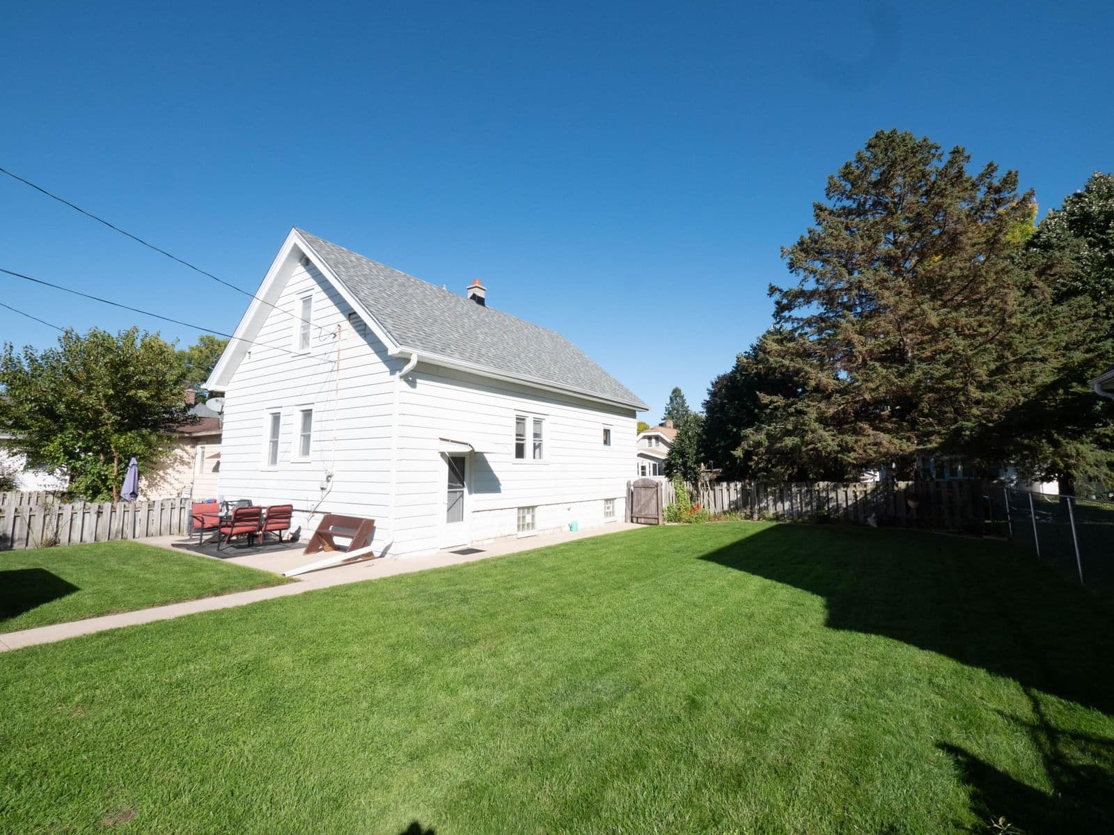 2131 62nd St, West Allis, WI 53219 3