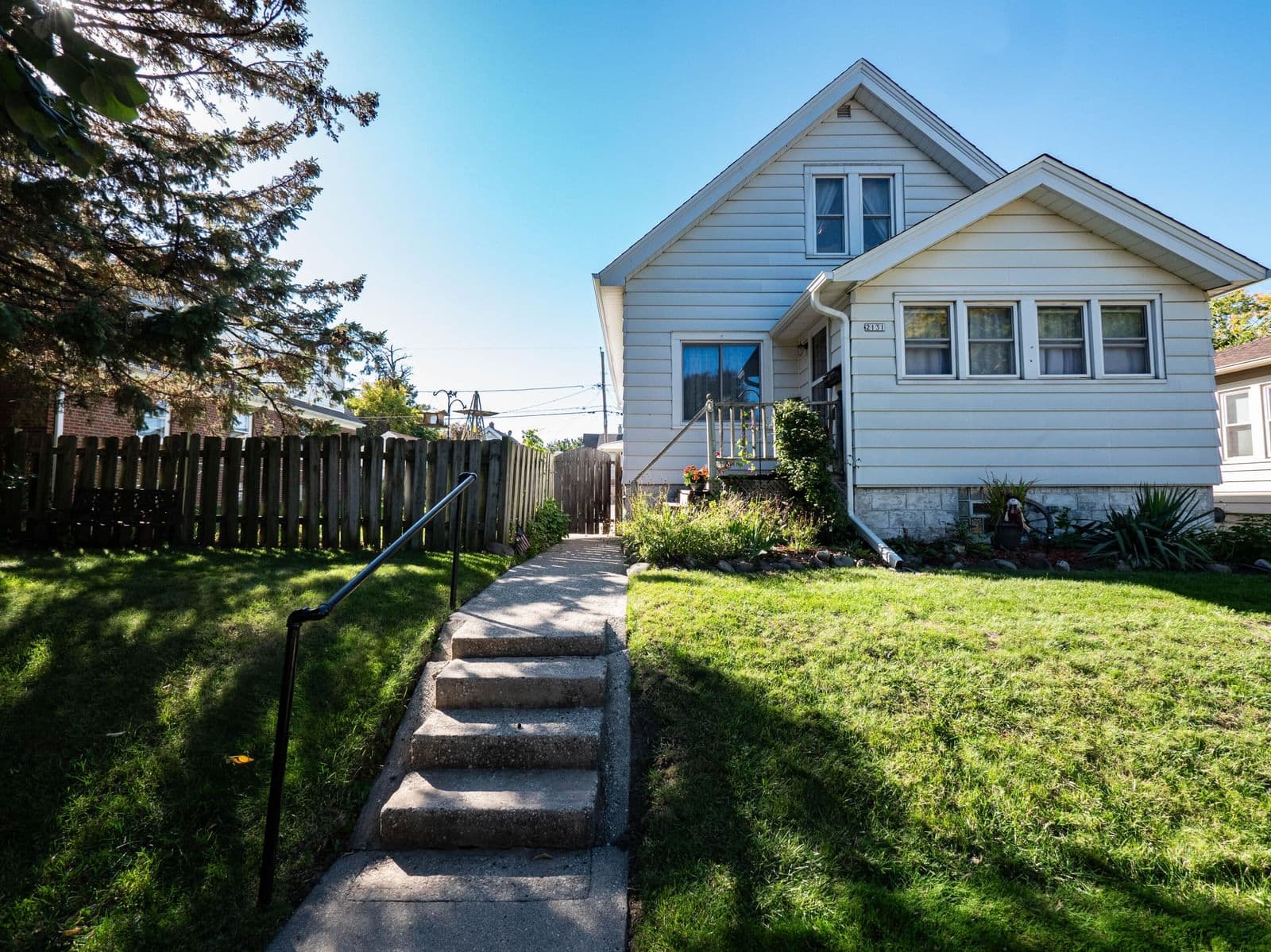2131 62nd St, West Allis, WI 53219